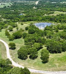 002 W Buffalo Springs Court, Sulphur, OK 73086