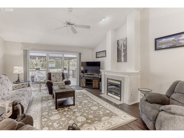 11313 Nw 6TH Ave, Vancouver, WA 98685