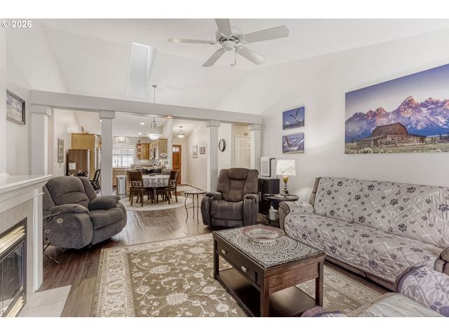 11313 Nw 6TH Ave, Vancouver, WA 98685