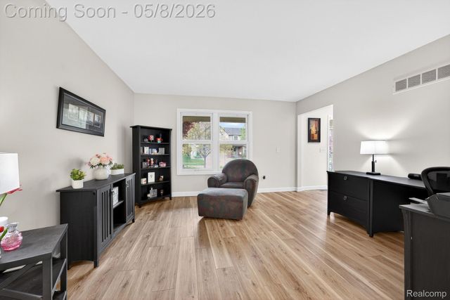 21746 Hildebrandt Drive, Brownstown Charter Township, MI 48134