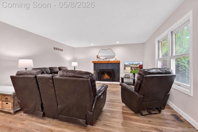 21746 Hildebrandt Drive, Brownstown Charter Township, MI 48134