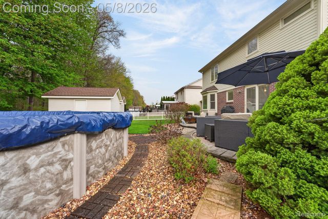 21746 Hildebrandt Drive, Brownstown Charter Township, MI 48134