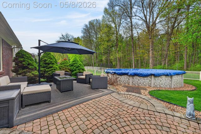 21746 Hildebrandt Drive, Brownstown Charter Township, MI 48134