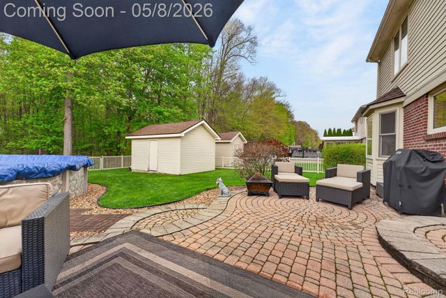 21746 Hildebrandt Drive, Brownstown Charter Township, MI 48134