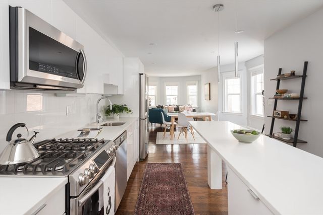 8 Lafayette St 1, Arlington, MA 02474