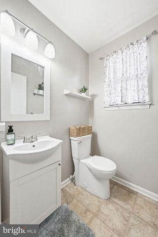 17 FAWN LN, Sicklerville, NJ 08081