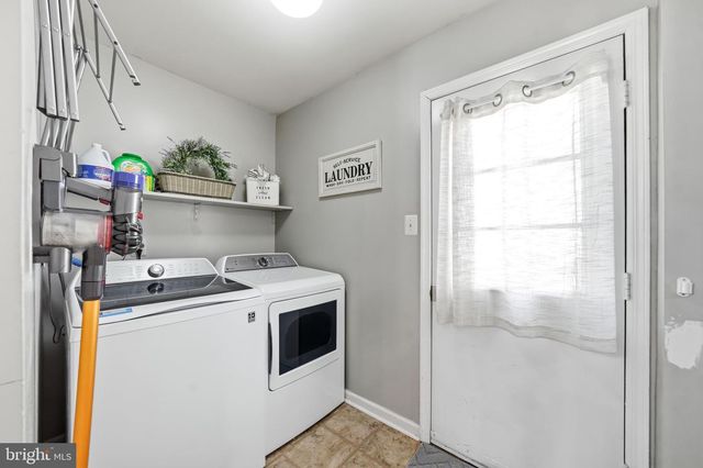 17 FAWN LN, Sicklerville, NJ 08081