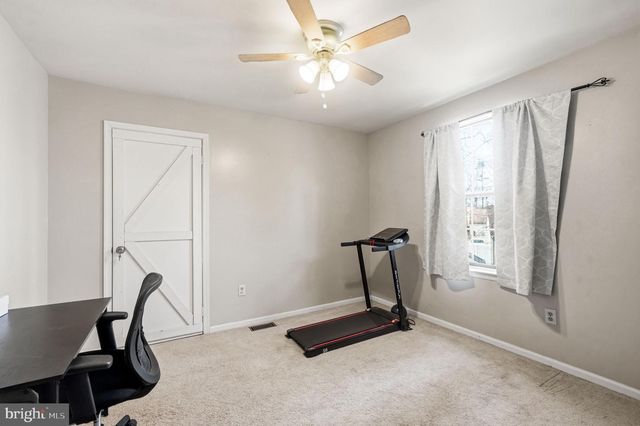 17 FAWN LN, Sicklerville, NJ 08081