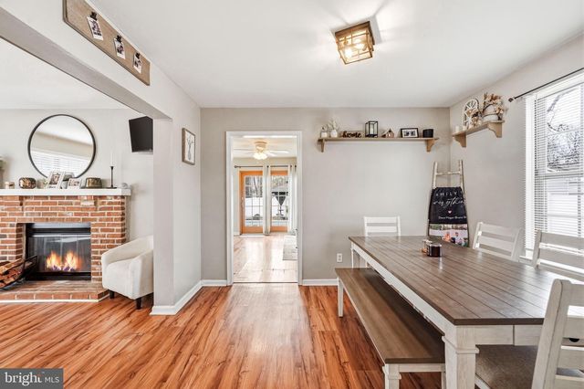 17 FAWN LN, Sicklerville, NJ 08081