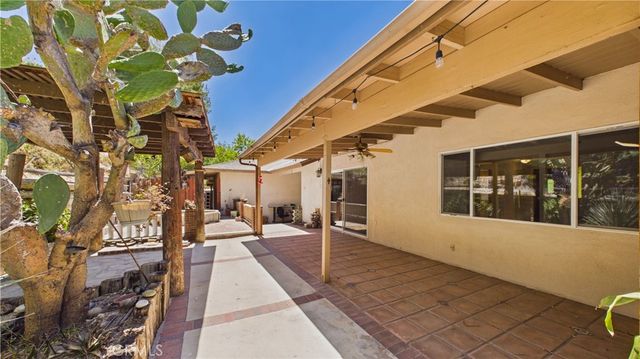 11246 Denivelle Place, Tujunga, CA 91042