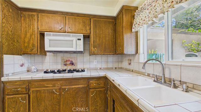 11246 Denivelle Place, Tujunga, CA 91042