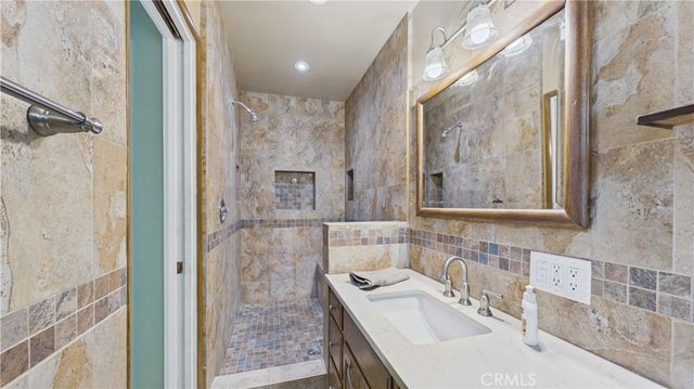 11246 Denivelle Place, Tujunga, CA 91042