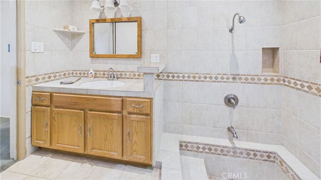 11246 Denivelle Place, Tujunga, CA 91042