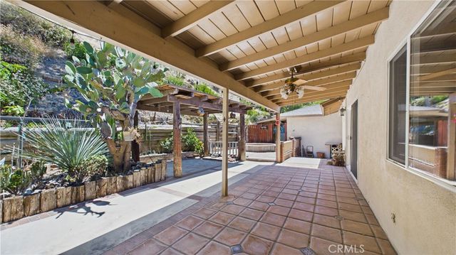 11246 Denivelle Place, Tujunga, CA 91042