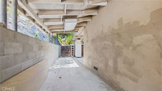 11246 Denivelle Place, Tujunga, CA 91042
