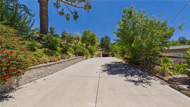 11246 Denivelle Place, Tujunga, CA 91042