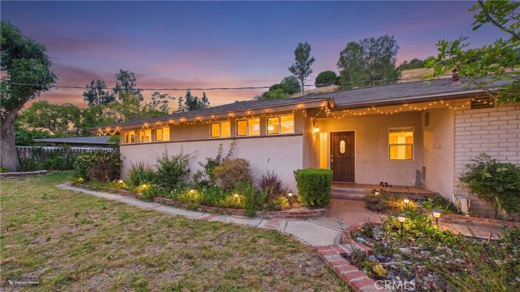 11246 Denivelle Place, Tujunga, CA 91042