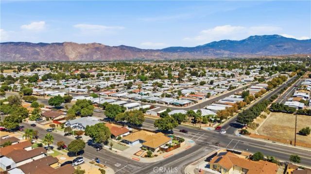 574 Toledo, Hemet, CA 92545