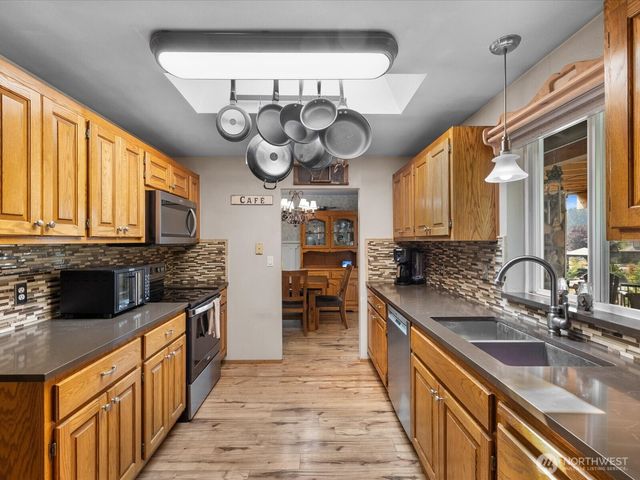 1703 147th St NW, Marysville, WA 98271