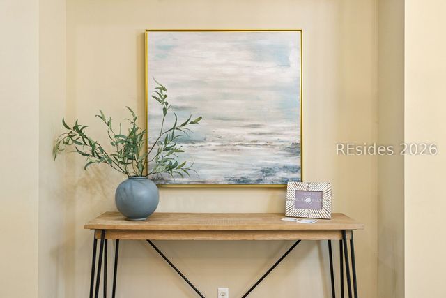 2 Hummingbird Ct, Hilton Head Island, SC 29926