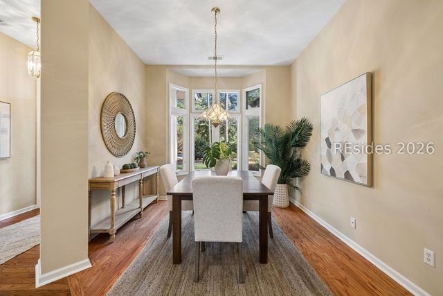 2 Hummingbird Ct, Hilton Head Island, SC 29926