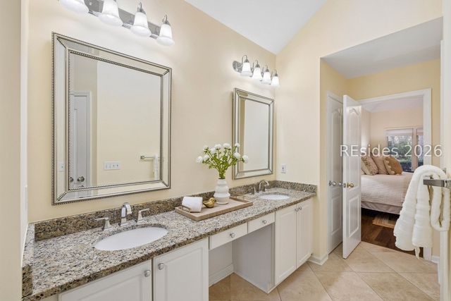 2 Hummingbird Ct, Hilton Head Island, SC 29926