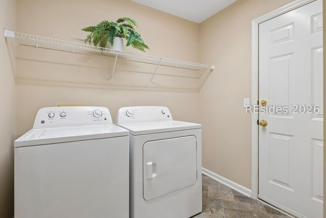 2 Hummingbird Ct, Hilton Head Island, SC 29926