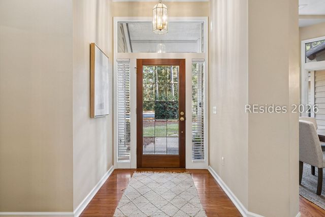 2 Hummingbird Ct, Hilton Head Island, SC 29926