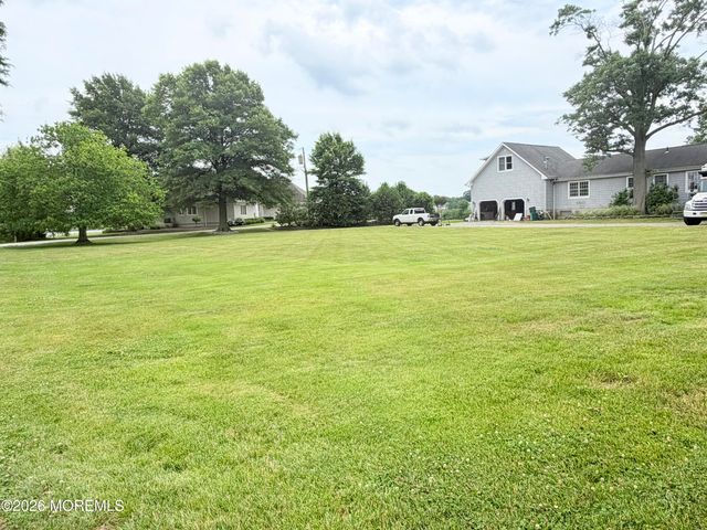 68 Gooseneck Point Road, Oceanport, NJ 07757