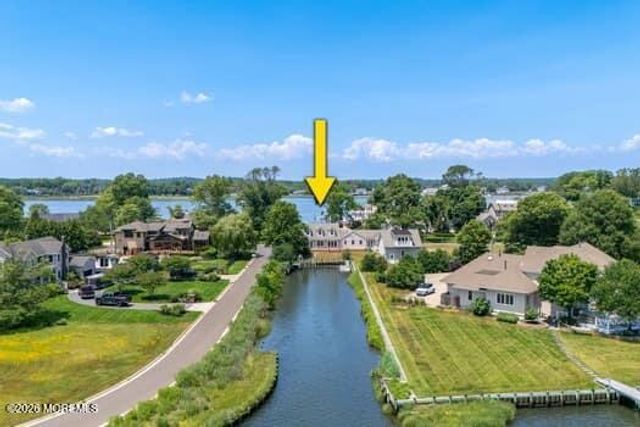 68 Gooseneck Point Road, Oceanport, NJ 07757