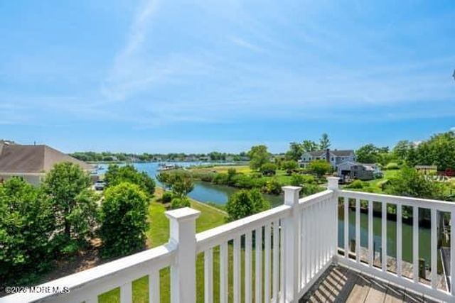 68 Gooseneck Point Road, Oceanport, NJ 07757