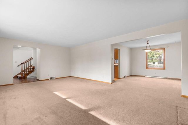 2101 N EUGENE STREET, Appleton, WI 54914