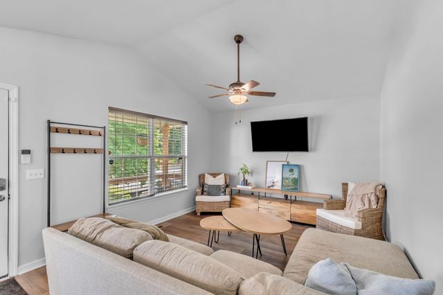 2301 18th Ave, N, Nashville, TN 37208