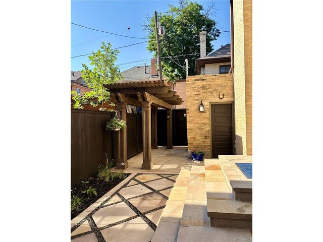 1424 Cook St, Denver, CO 80206