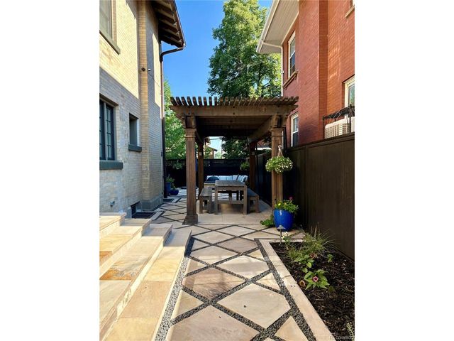1424 Cook St, Denver, CO 80206