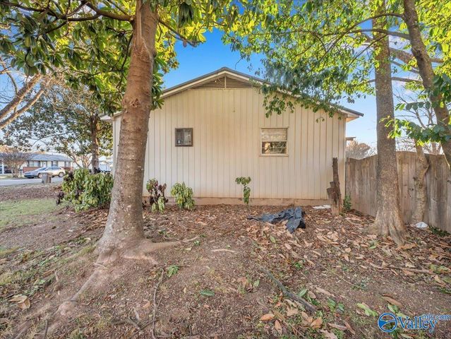 315 Bobwhite Drive, Decatur, AL 35601