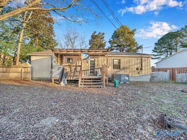 315 Bobwhite Drive, Decatur, AL 35601