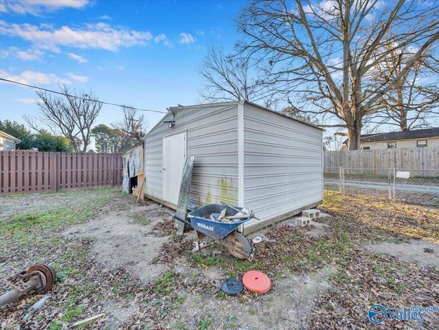 315 Bobwhite Drive, Decatur, AL 35601