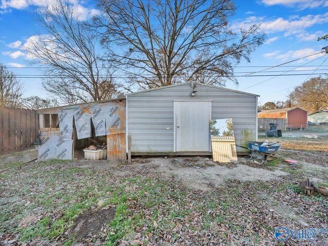 315 Bobwhite Drive, Decatur, AL 35601