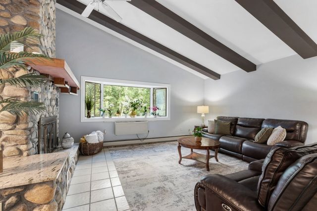 190 Hawes St, Wrentham, MA 02093
