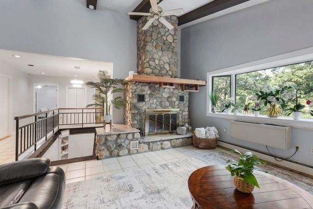 190 Hawes St, Wrentham, MA 02093
