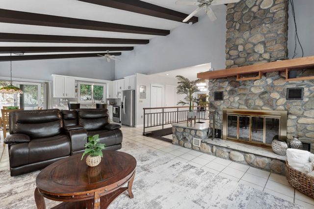 190 Hawes St, Wrentham, MA 02093