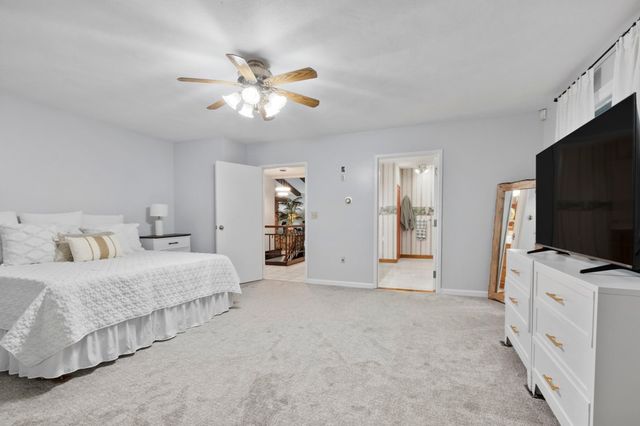190 Hawes St, Wrentham, MA 02093