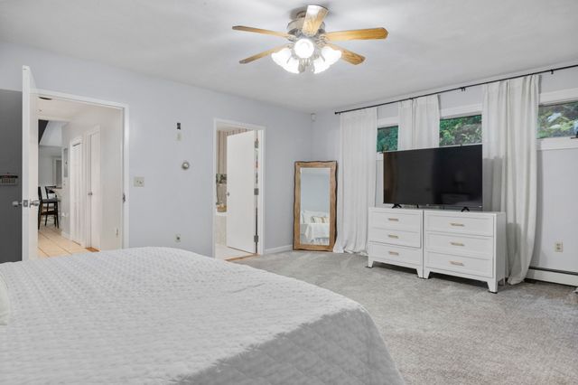 190 Hawes St, Wrentham, MA 02093