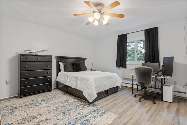 190 Hawes St, Wrentham, MA 02093