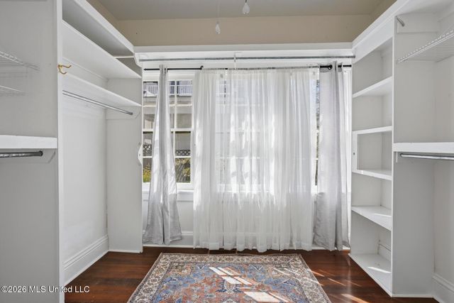 1622 Poplar Boulevard, Jackson, MS 39202