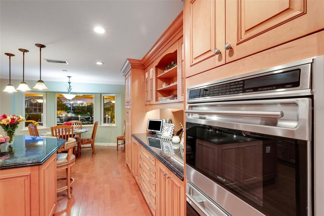 7208 19TH AVENUE NW, Bradenton, FL 34209