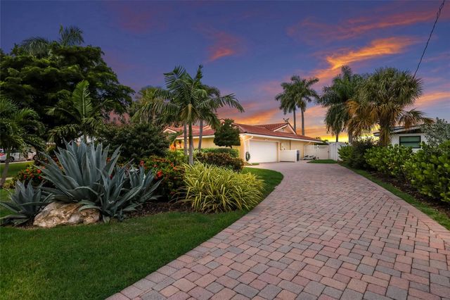 7208 19TH AVENUE NW, Bradenton, FL 34209