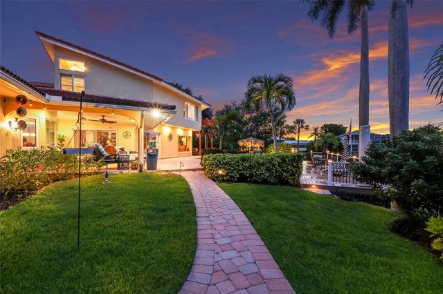 7208 19TH AVENUE NW, Bradenton, FL 34209