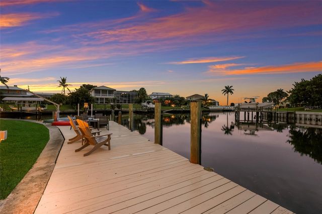 7208 19TH AVENUE NW, Bradenton, FL 34209